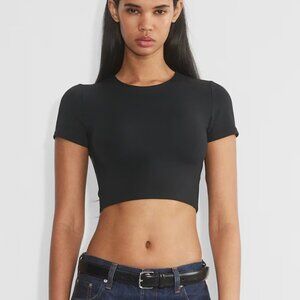 Aritzia Babaton Original Contour Crew Cropped T-shirt XS